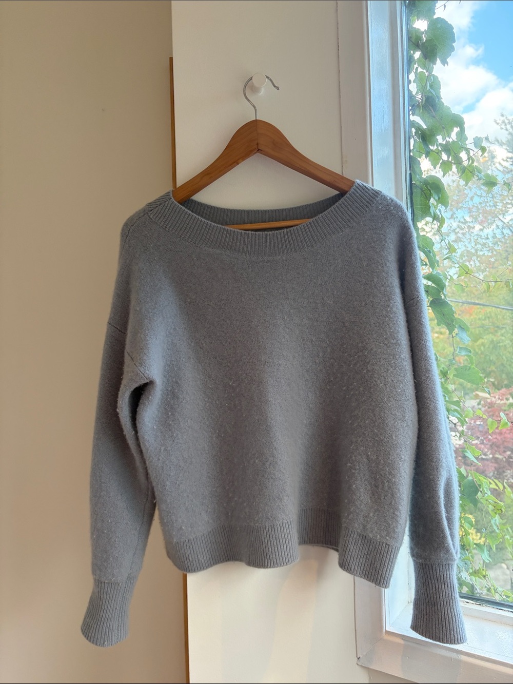 Club Monaco Light Blue Cashmere Sweater